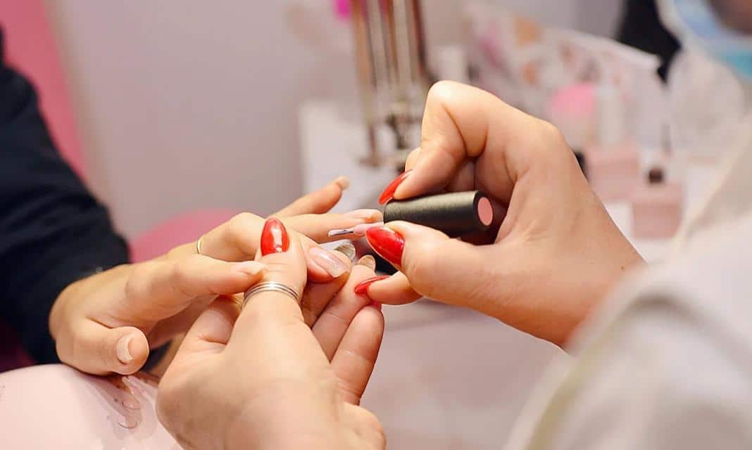 Manicure Września